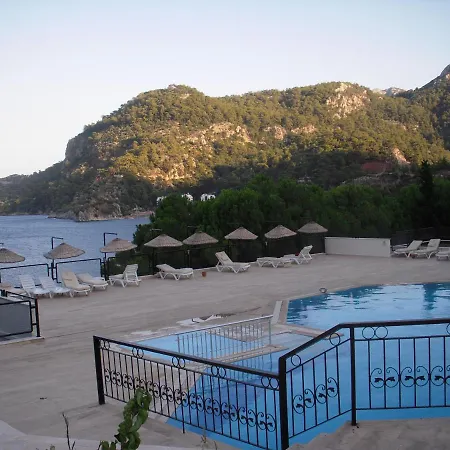 Pine Beach Boutique Semesteranläggning (resort) Turunç